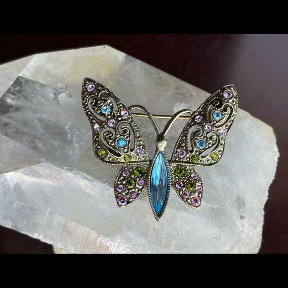 Vintage Rhinestone Butterfly Pin - Picture 9 of 14
